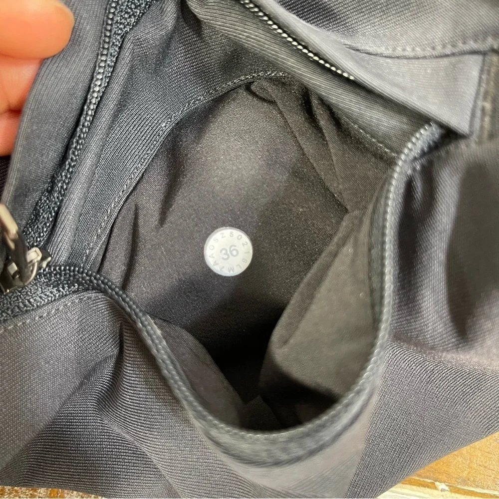 Lululemon Athletica ABC Classic-Fit Short Size 36 Color True Navy